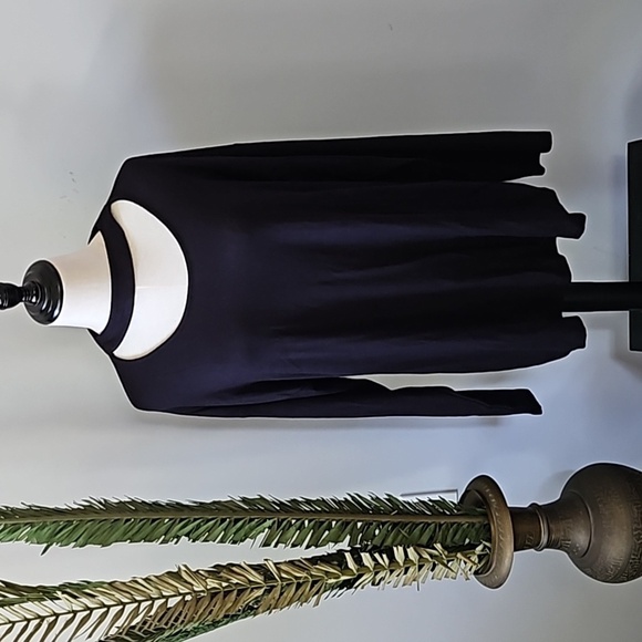 Maurices Black Solid Cut Out Mock Neck Long Sleeve Top NWT - Picture 2 of 10